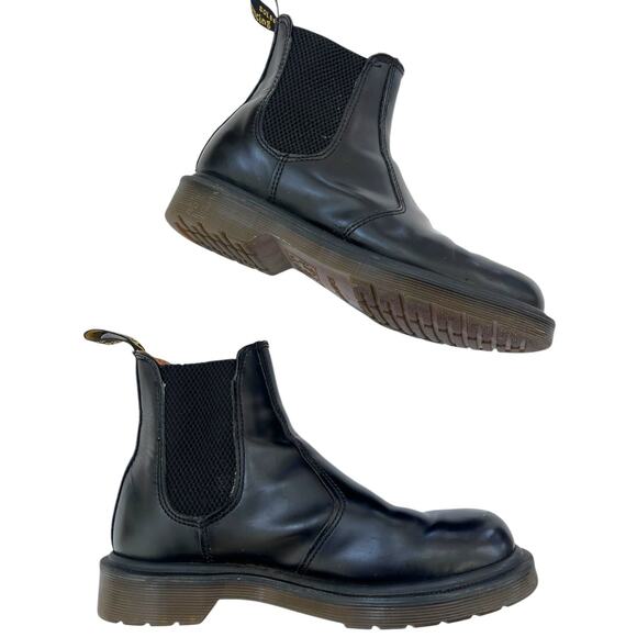 Dr. Martens Other - Dr. Martens 2976 Leather Chelsea Boots | 37 EU (Mens 5 US) Black